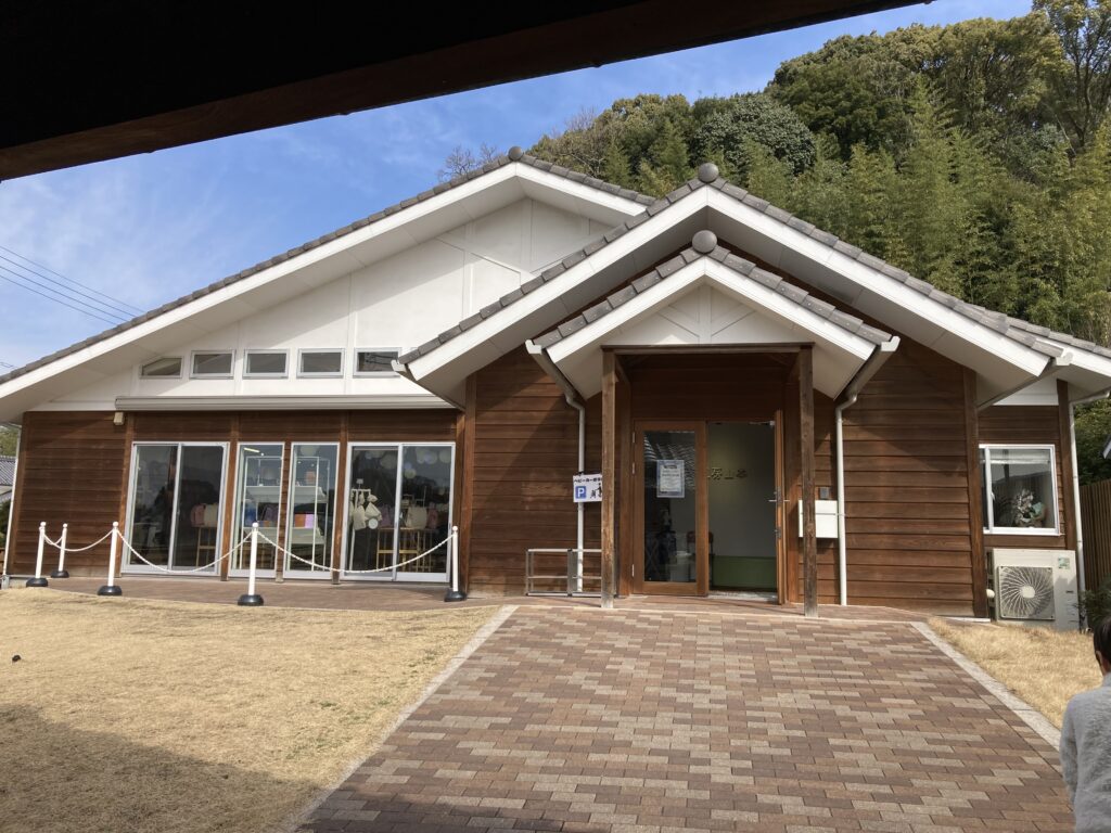 This is the flagship store of Yamamoto Kaban Kobo, a renowned name in the randoseru industry